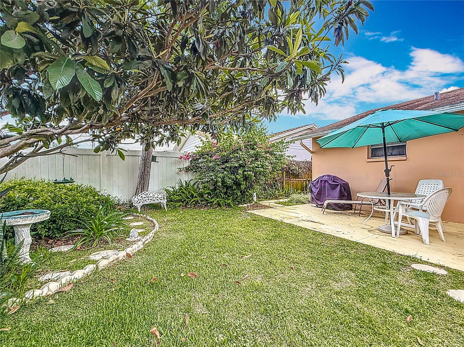 Image 37 of 44 For 1978 Radcliffe Drive N