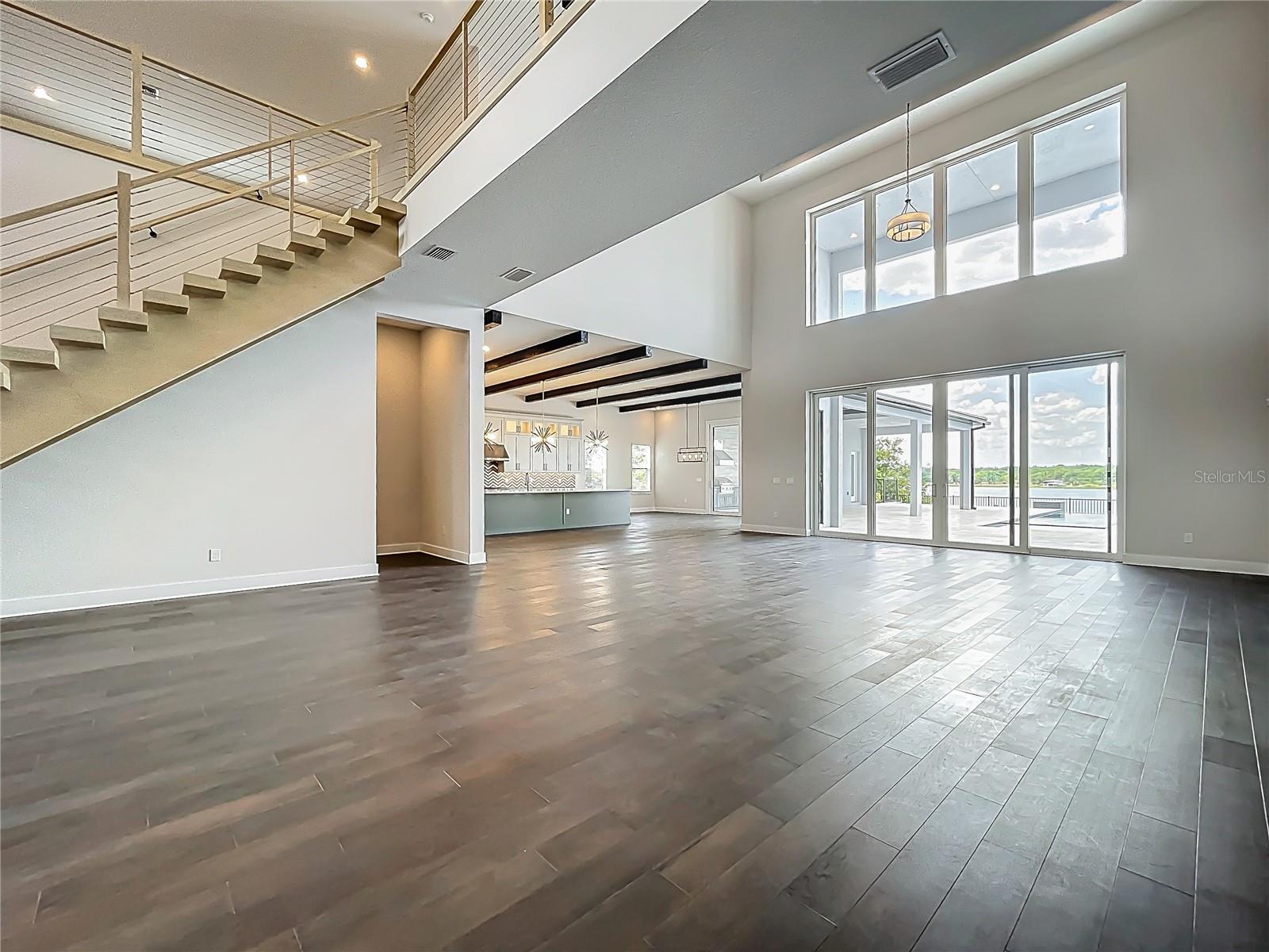 Image 11 of 90 For 15121 Pendio Drive