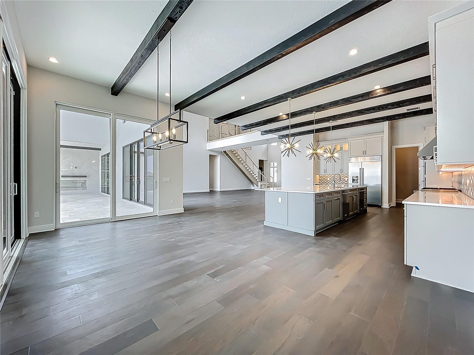 Image 14 of 90 For 15121 Pendio Drive
