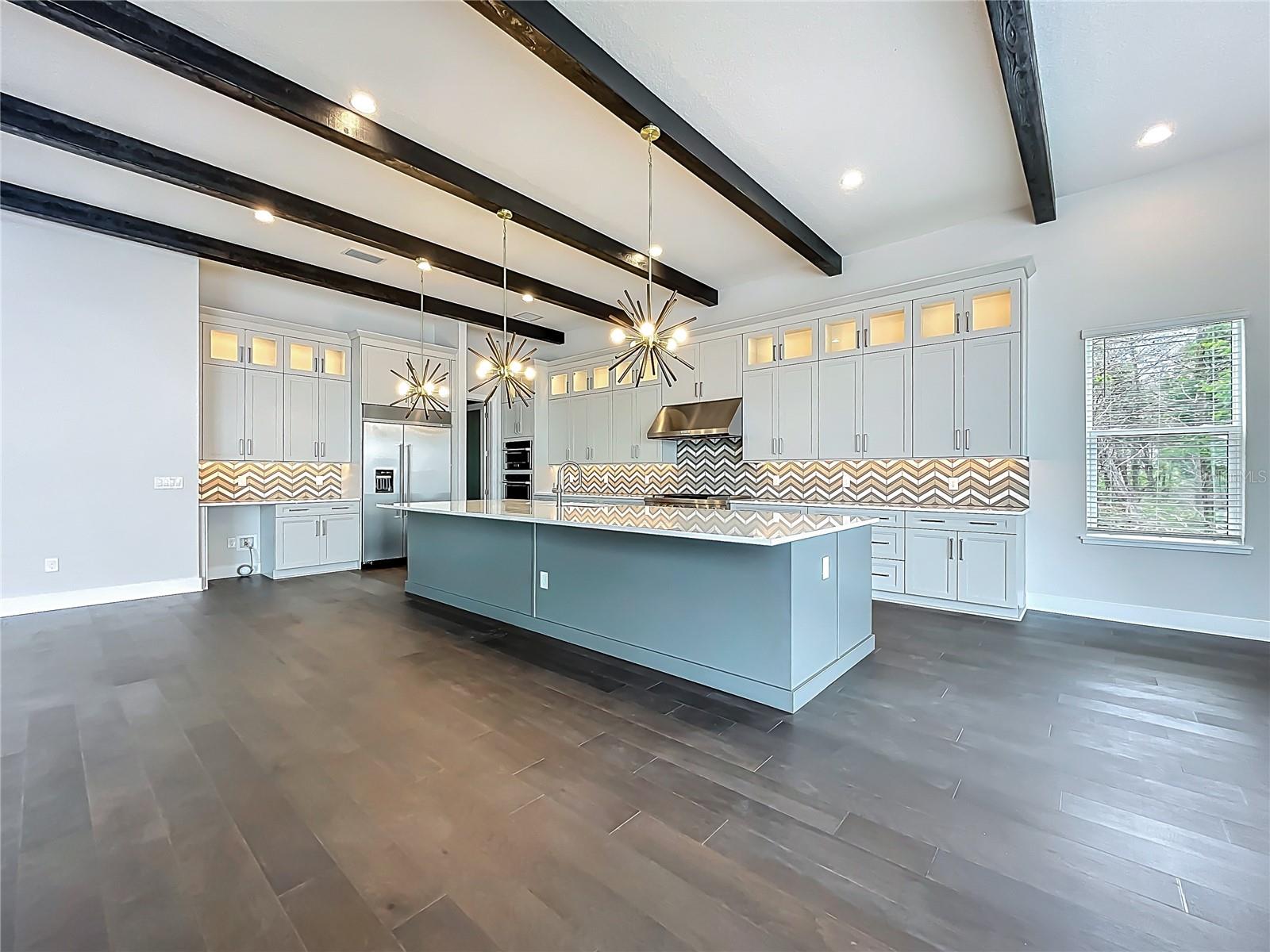 Image 15 of 90 For 15121 Pendio Drive