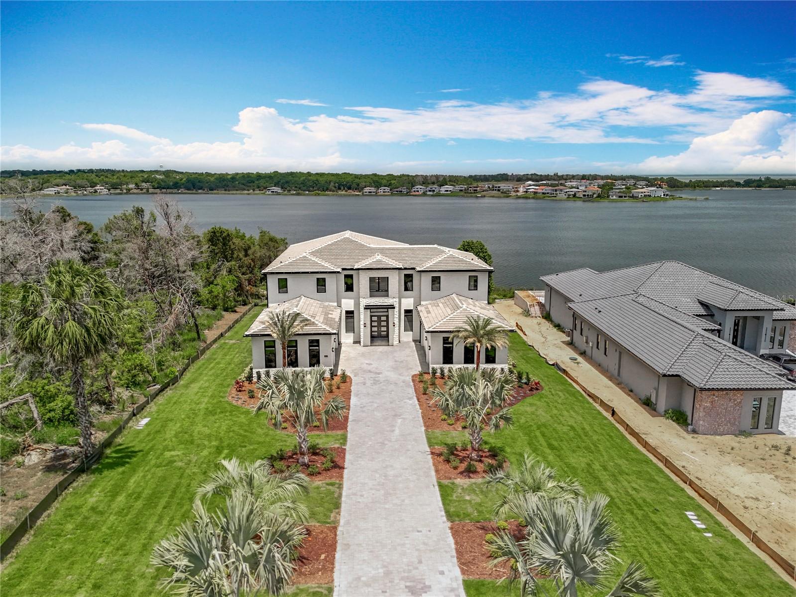 Image 2 of 90 For 15121 Pendio Drive