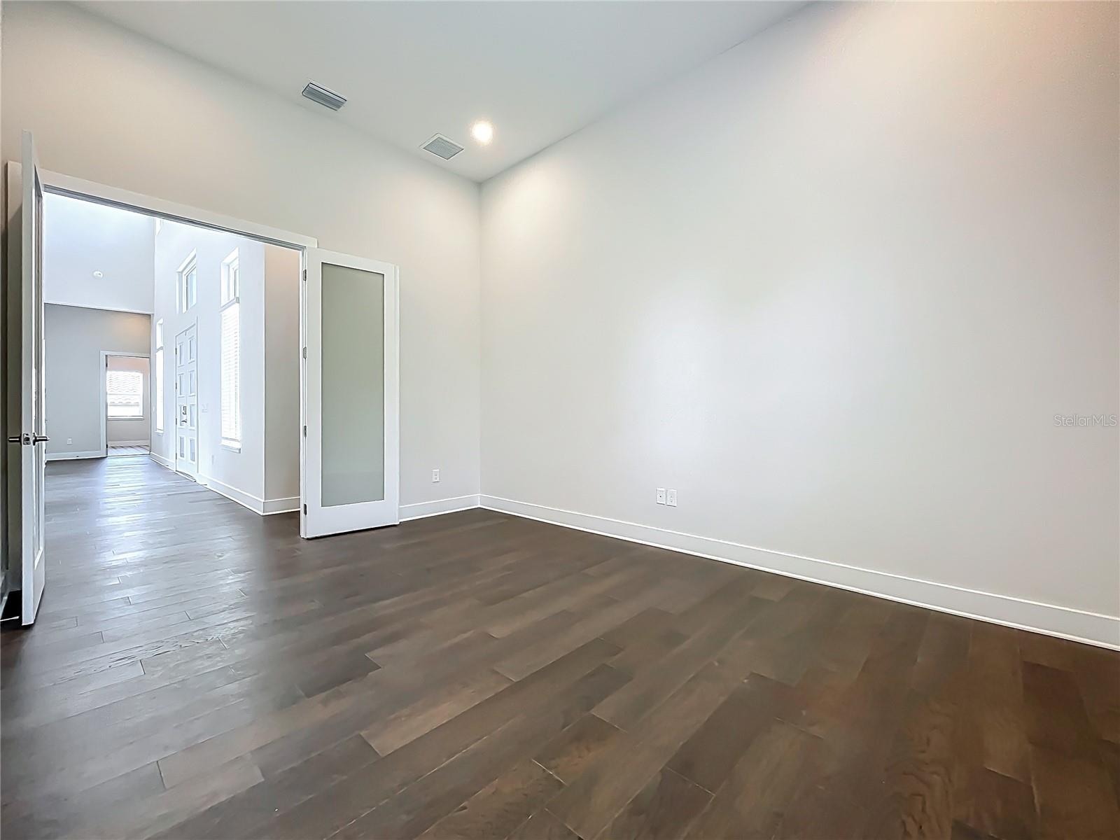 Image 31 of 90 For 15121 Pendio Drive