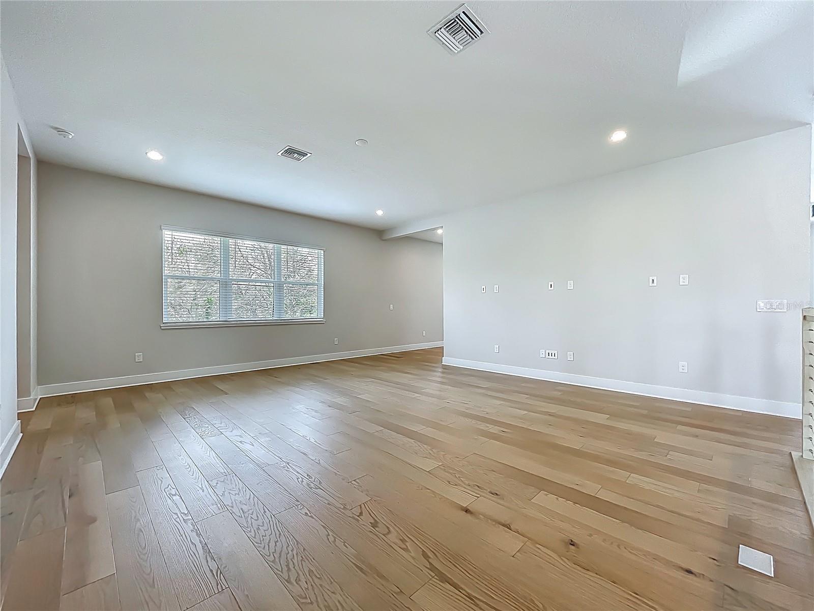 Image 39 of 90 For 15121 Pendio Drive