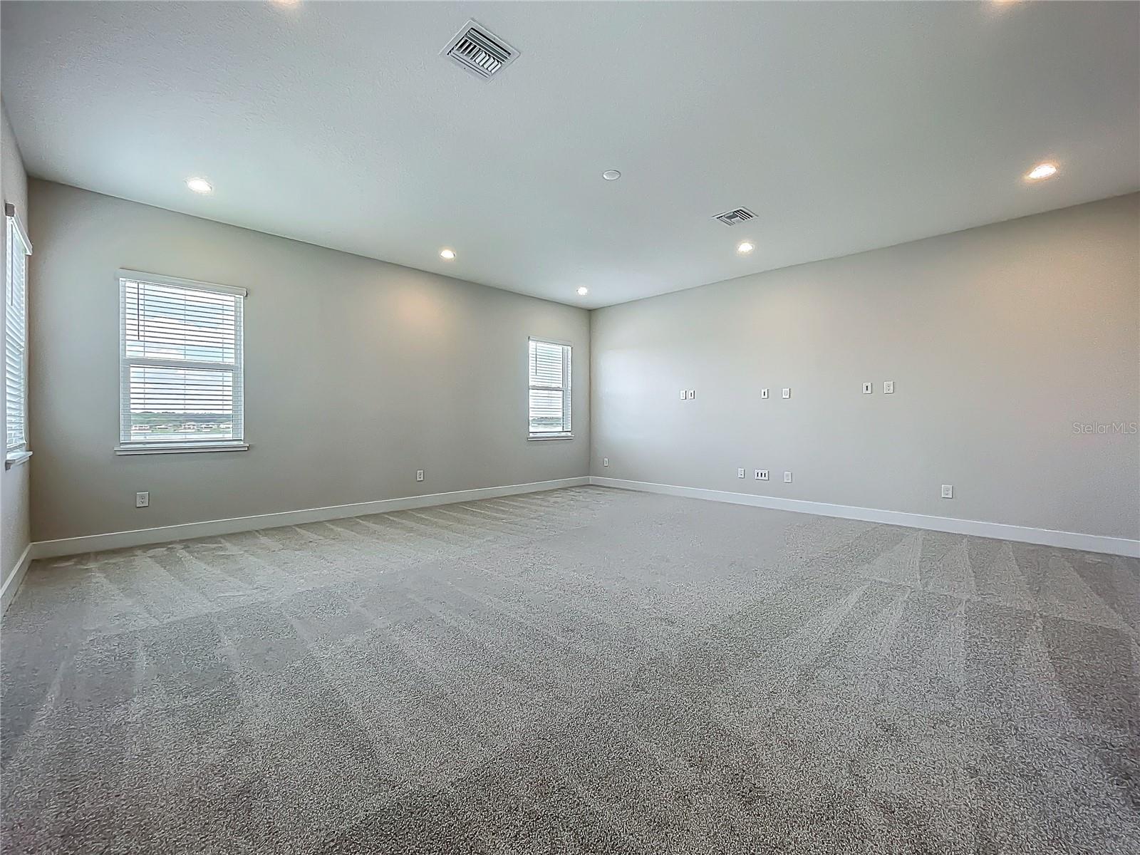 Image 41 of 90 For 15121 Pendio Drive