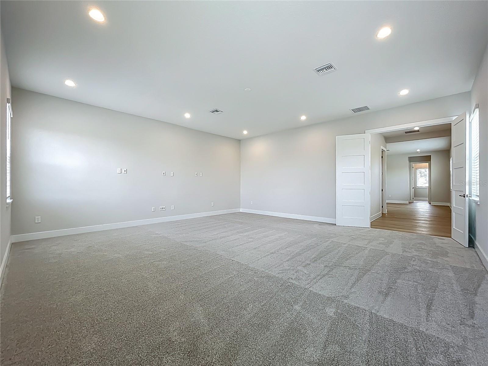 Image 42 of 90 For 15121 Pendio Drive
