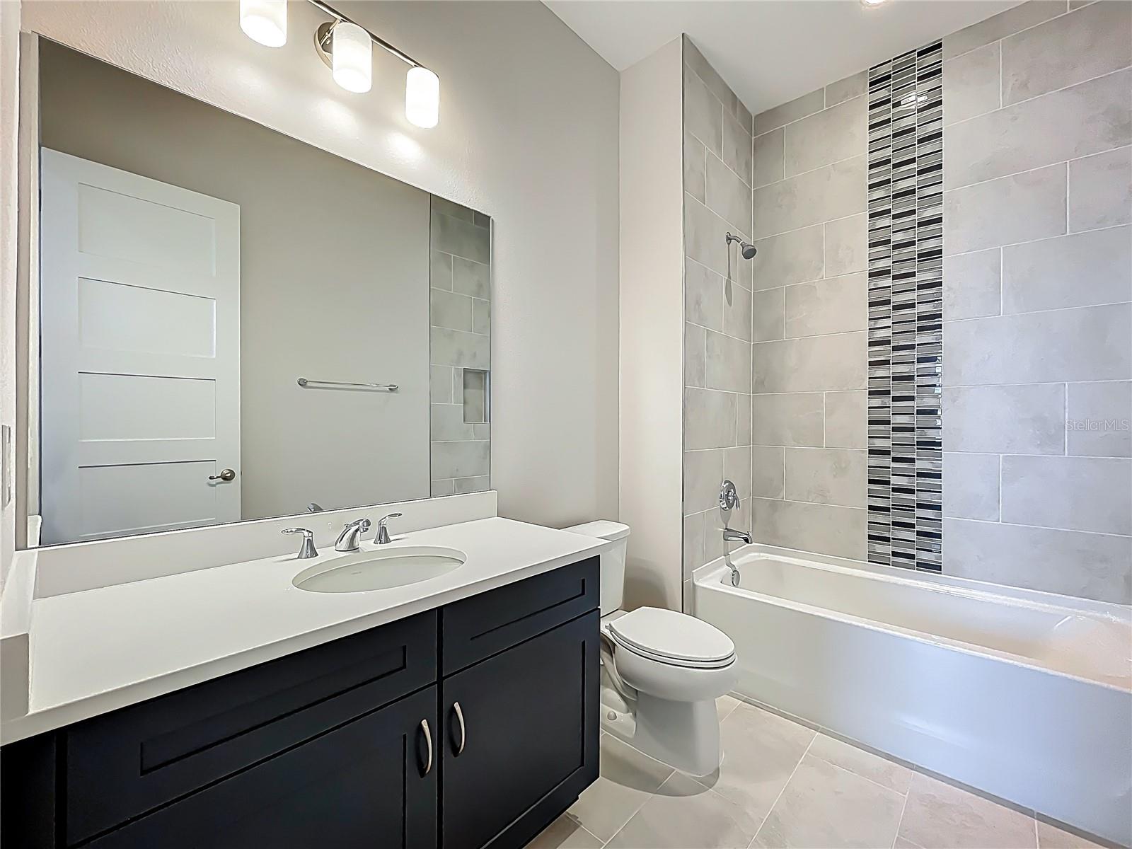 Image 46 of 90 For 15121 Pendio Drive