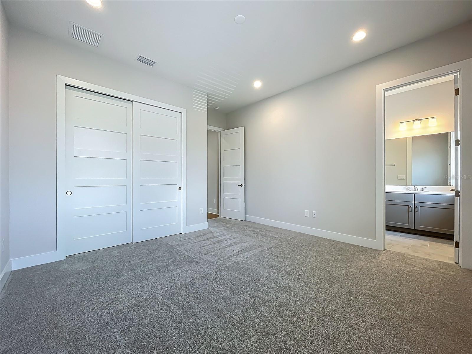 Image 47 of 90 For 15121 Pendio Drive