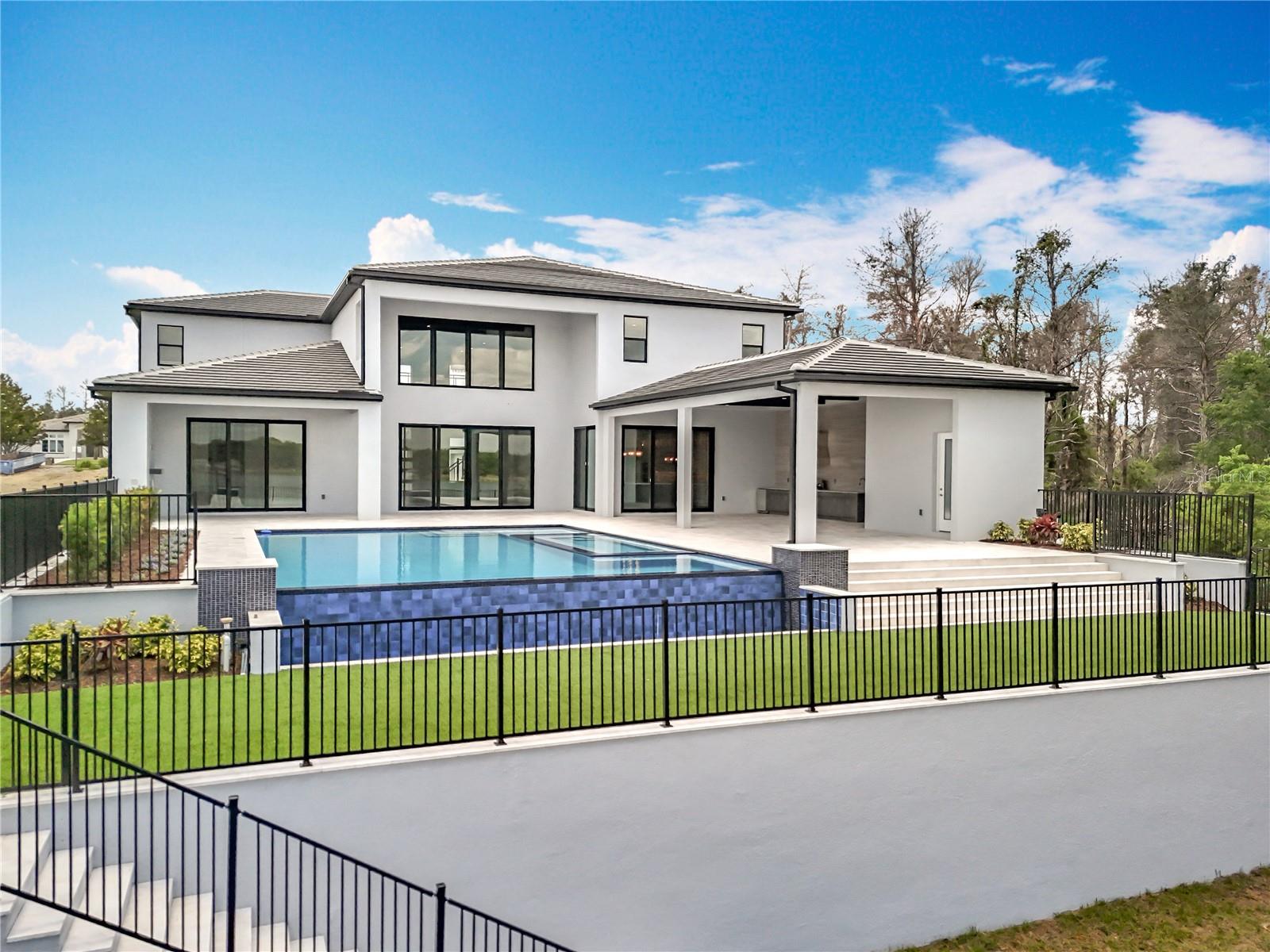 Image 68 of 90 For 15121 Pendio Drive