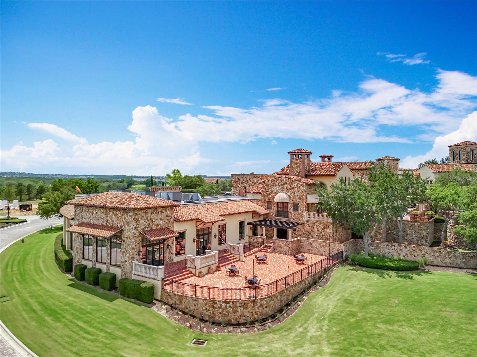 Image 77 of 90 For 15121 Pendio Drive