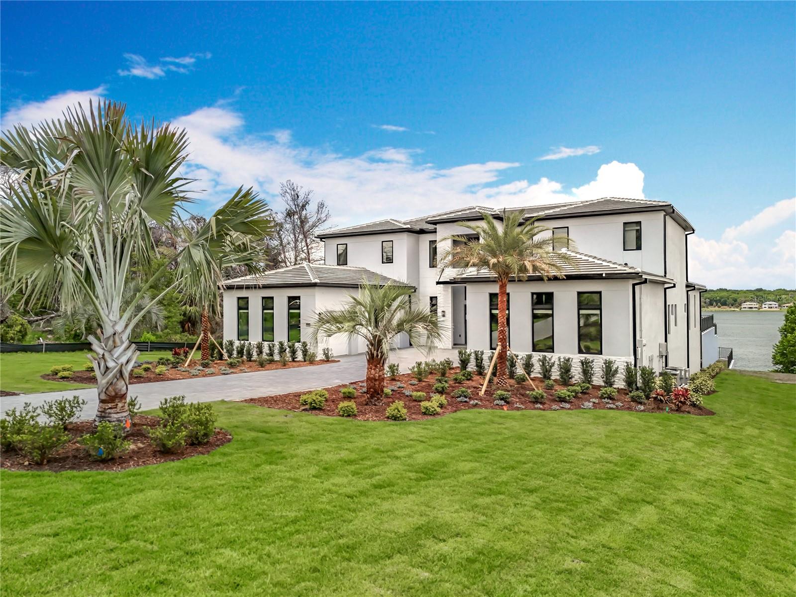 Image 86 of 90 For 15121 Pendio Drive