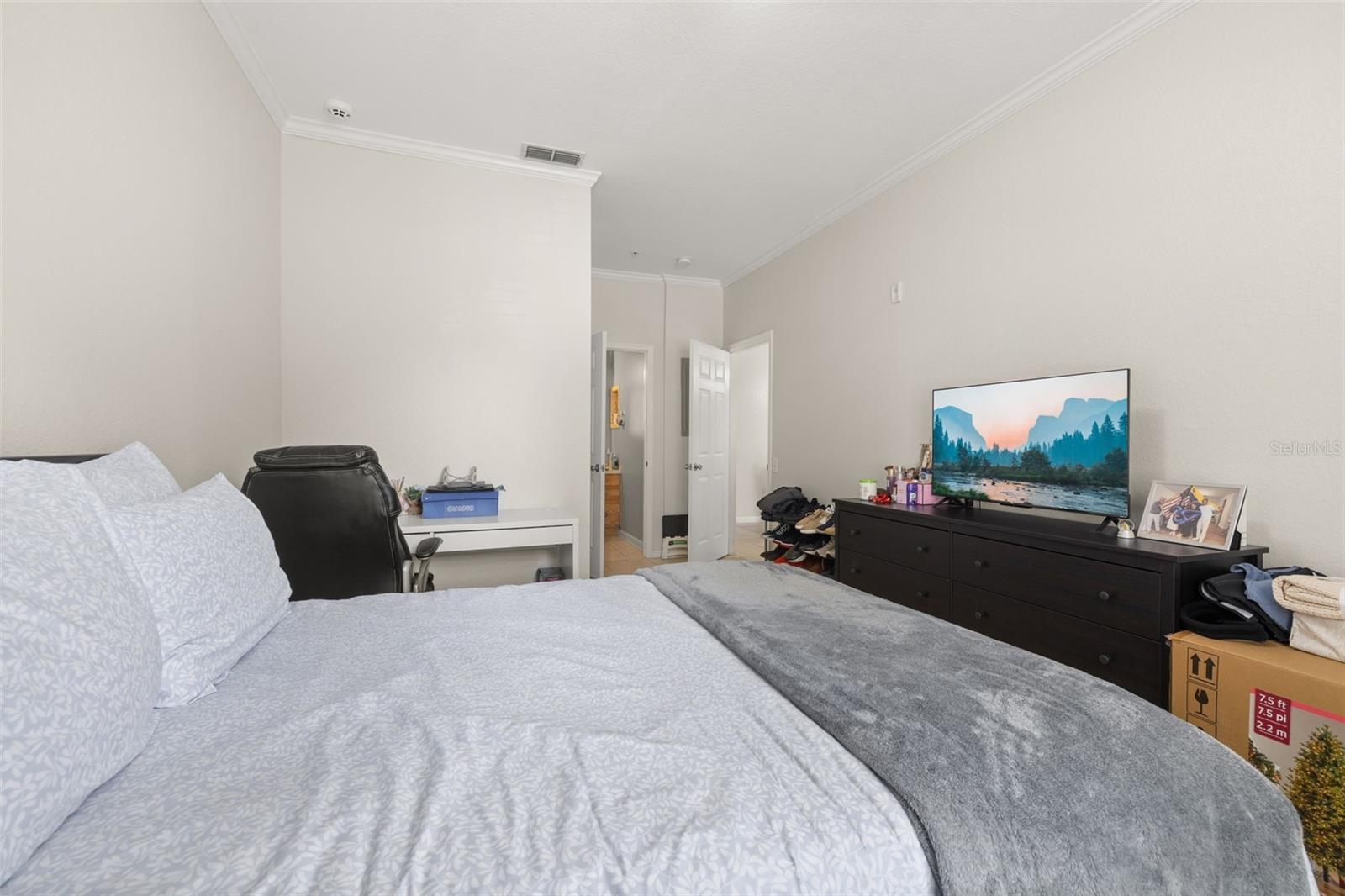 Image 31 of 48 For 6214 Stevenson Drive 106