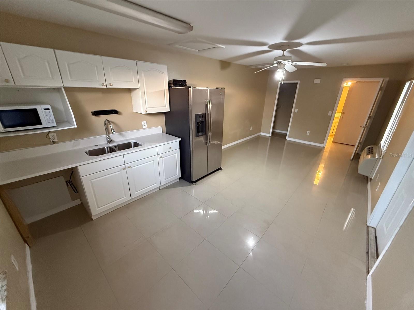 Image 11 of 30 For 709 Orchid Drive