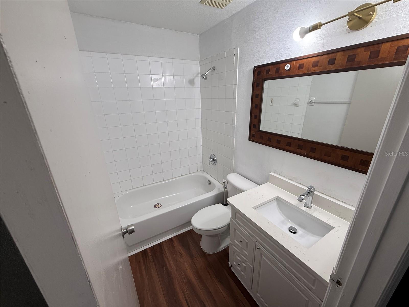 Image 8 of 30 For 709 Orchid Drive