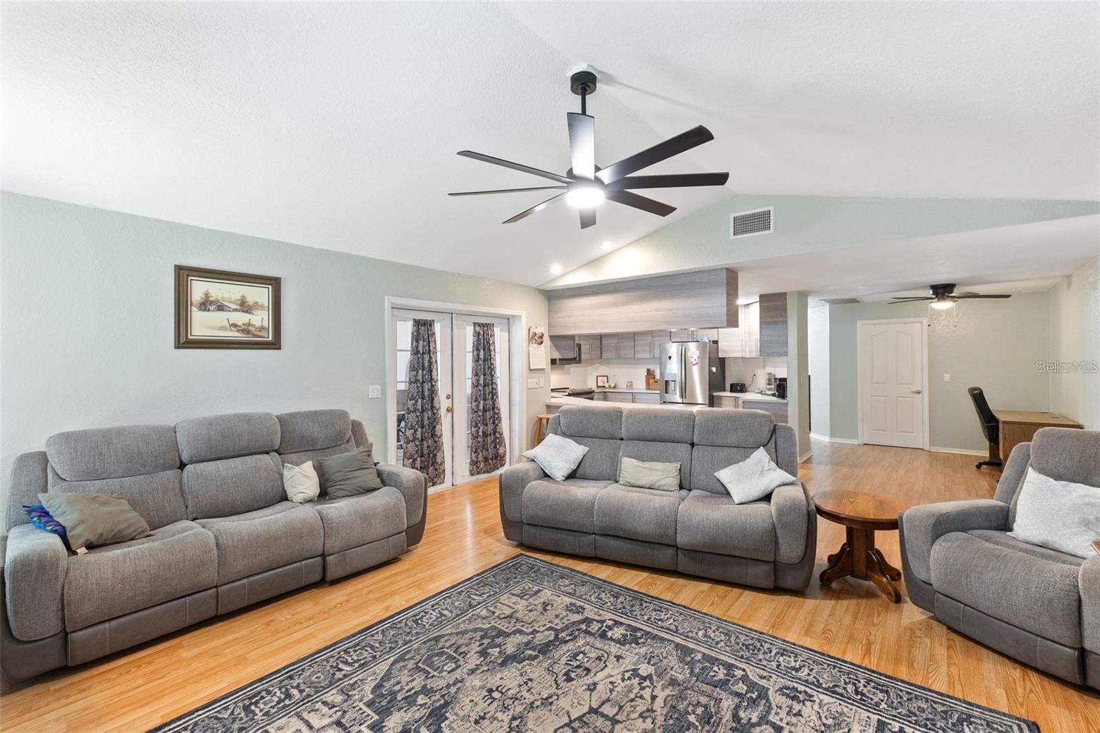 Image 5 of 32 For 7222 Stanford Drive