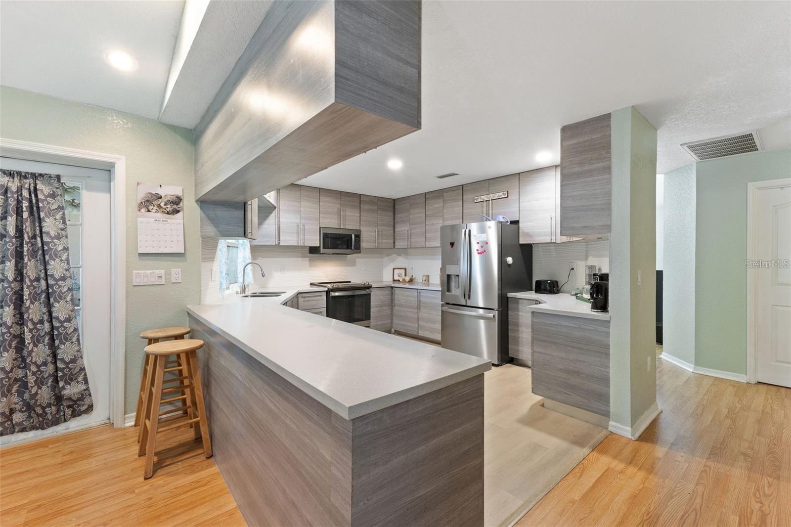 Image 9 of 32 For 7222 Stanford Drive