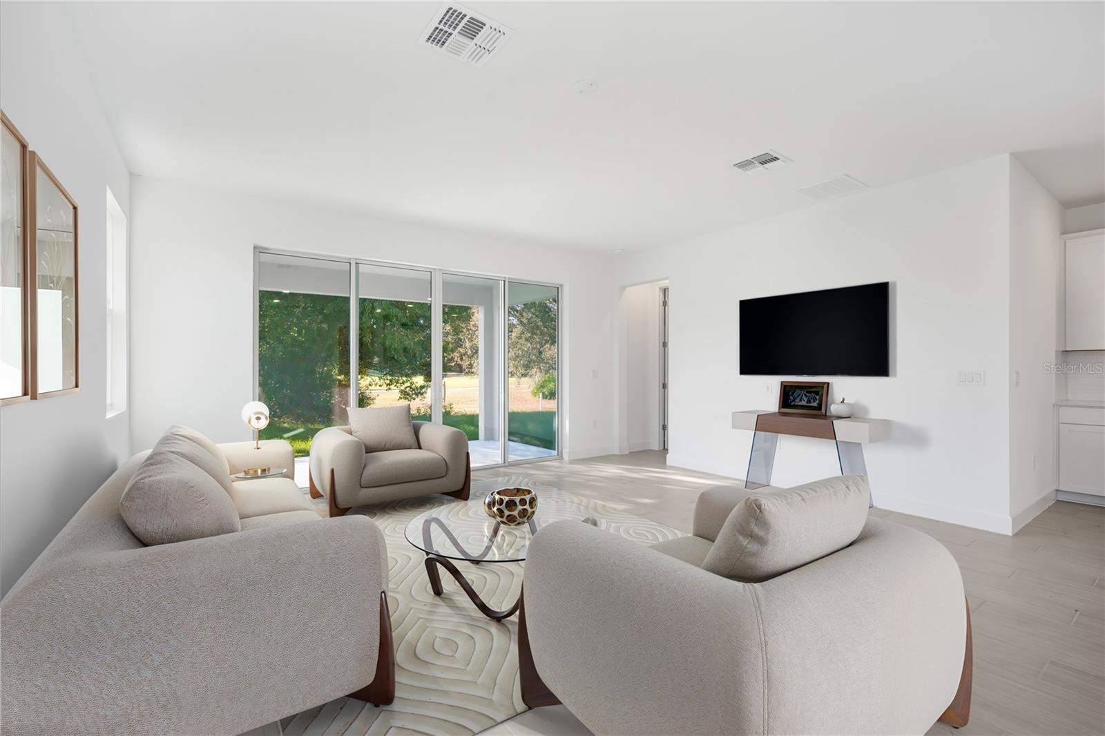 Listing photo id 15 for 9275 Players Drive