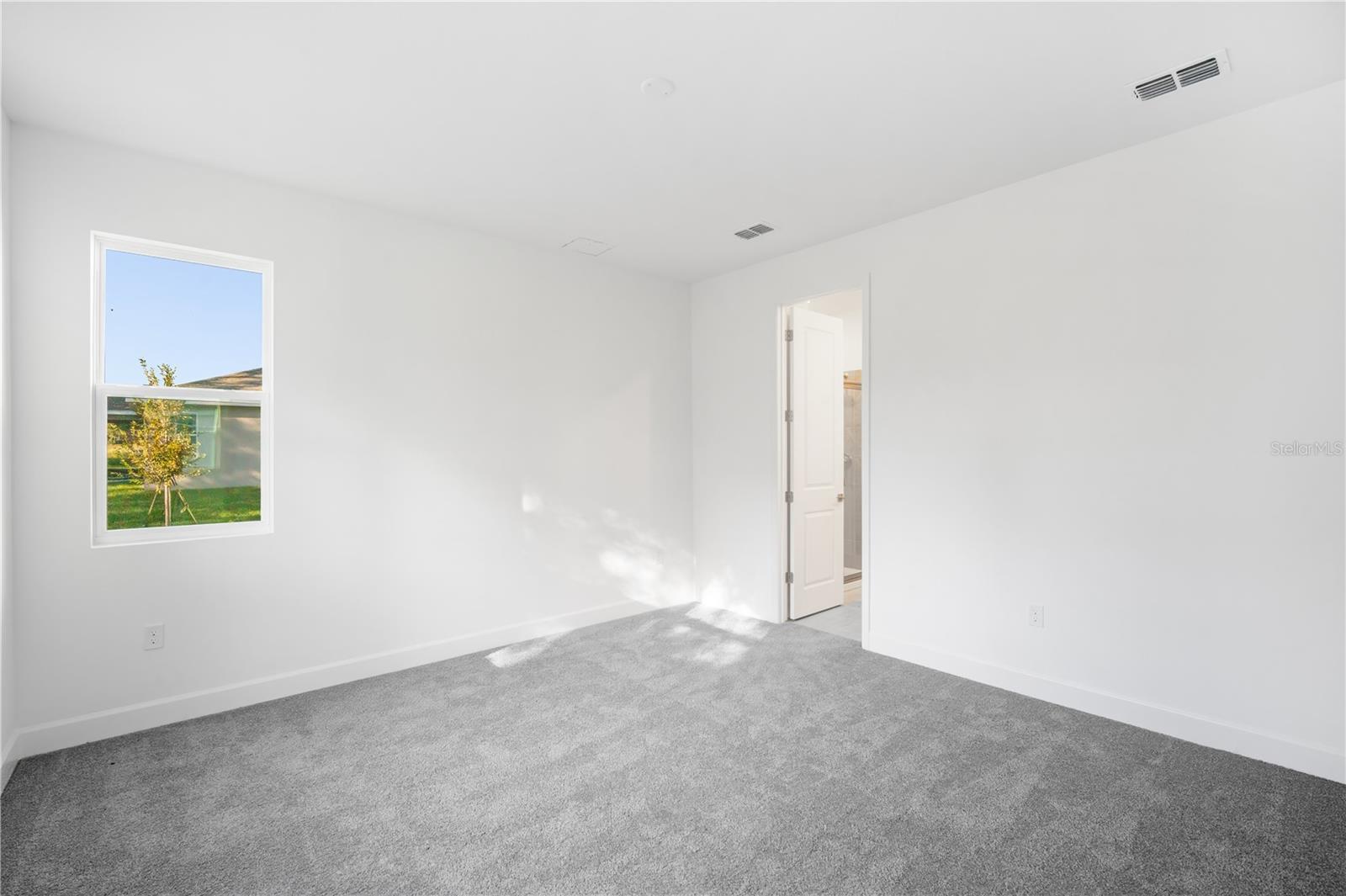 Listing photo id 20 for 9275 Players Drive