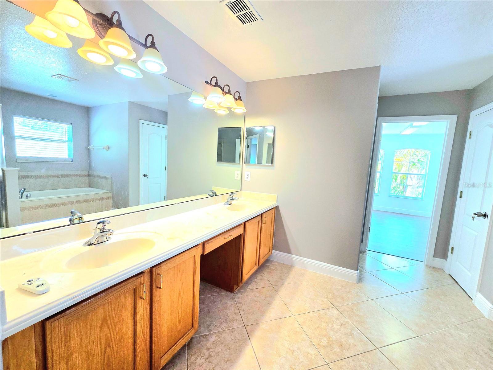 Image 24 of 37 For 5704 Ansley Way