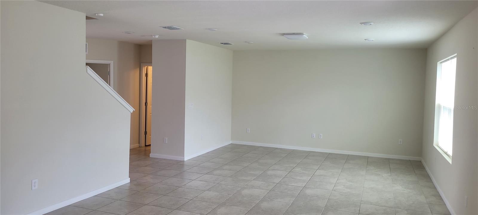 Image 16 of 40 For 1556 Aspen Avenue