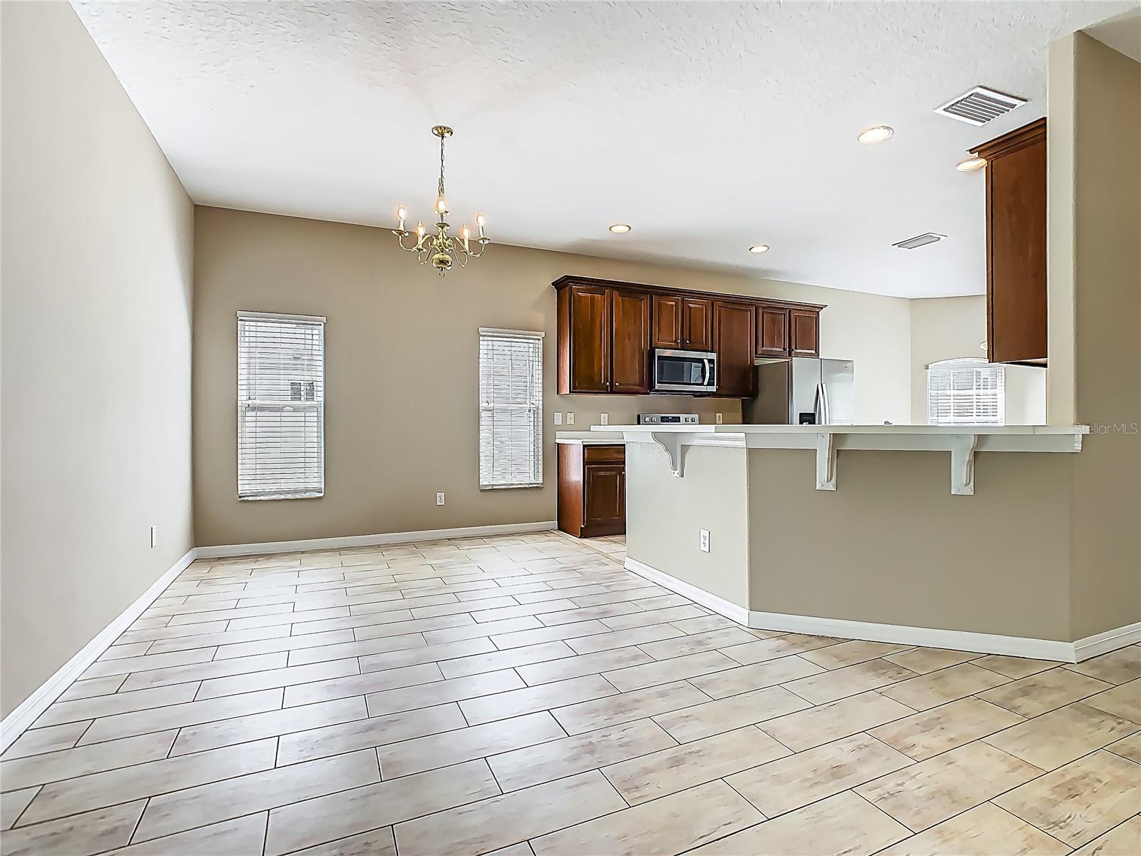 Image 12 of 33 For 15341 Groose Point Ln