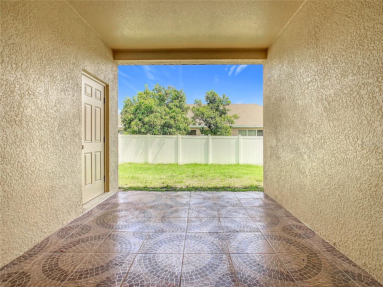 Image 30 of 33 For 15341 Groose Point Ln