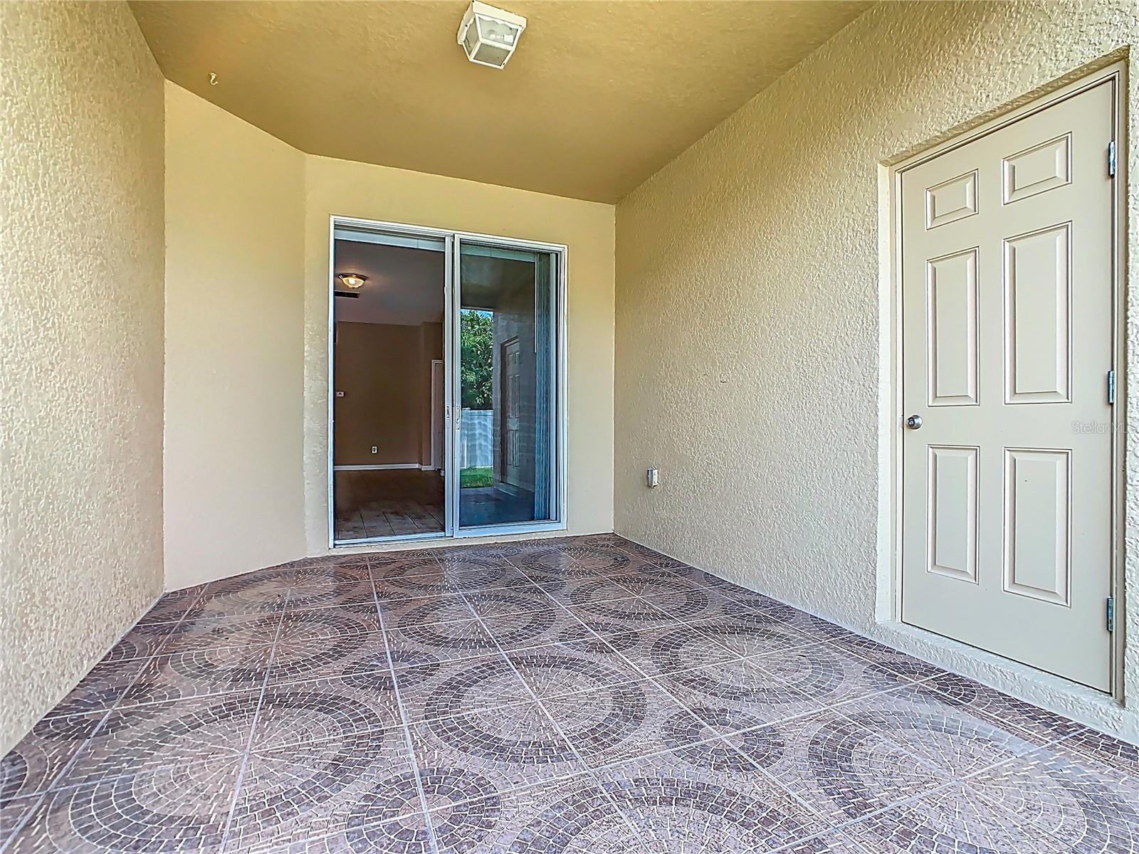 Image 31 of 33 For 15341 Groose Point Ln