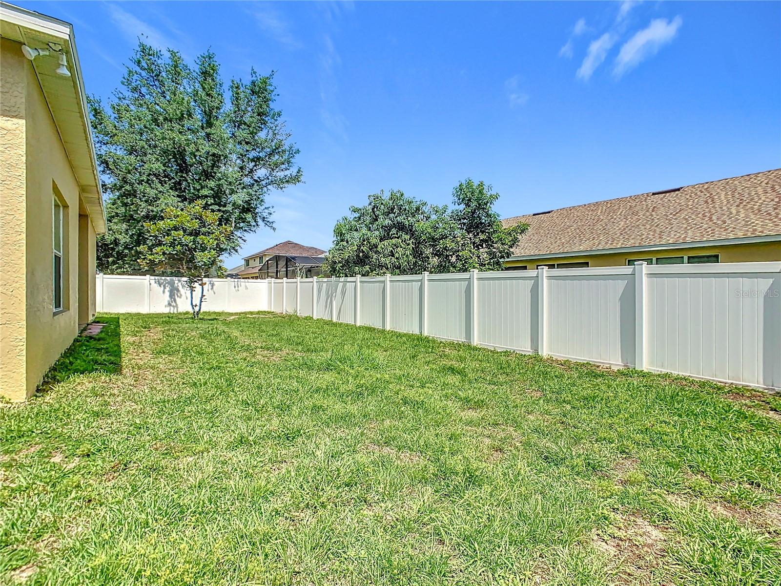 Image 32 of 33 For 15341 Groose Point Ln