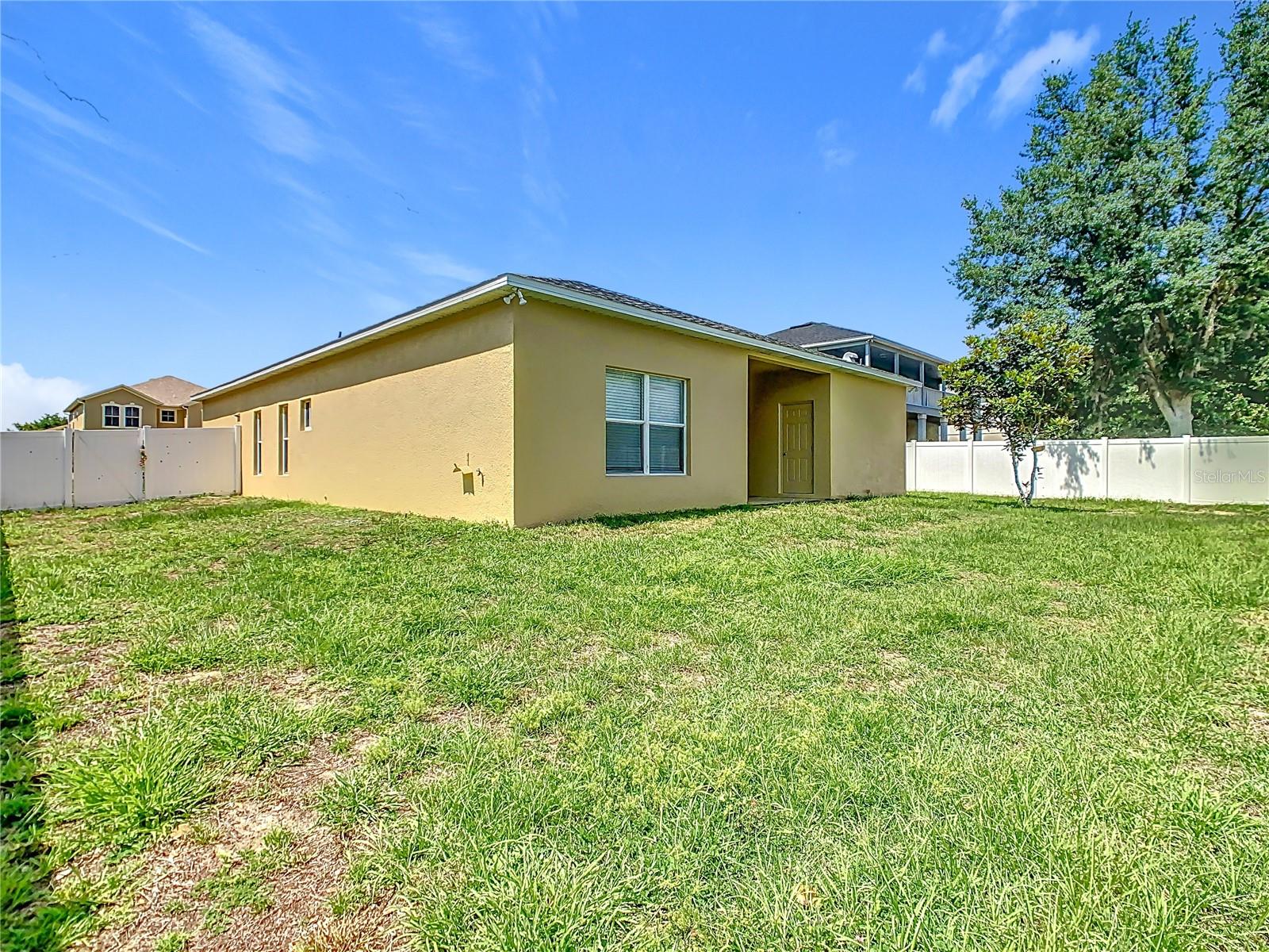 Image 33 of 33 For 15341 Groose Point Ln