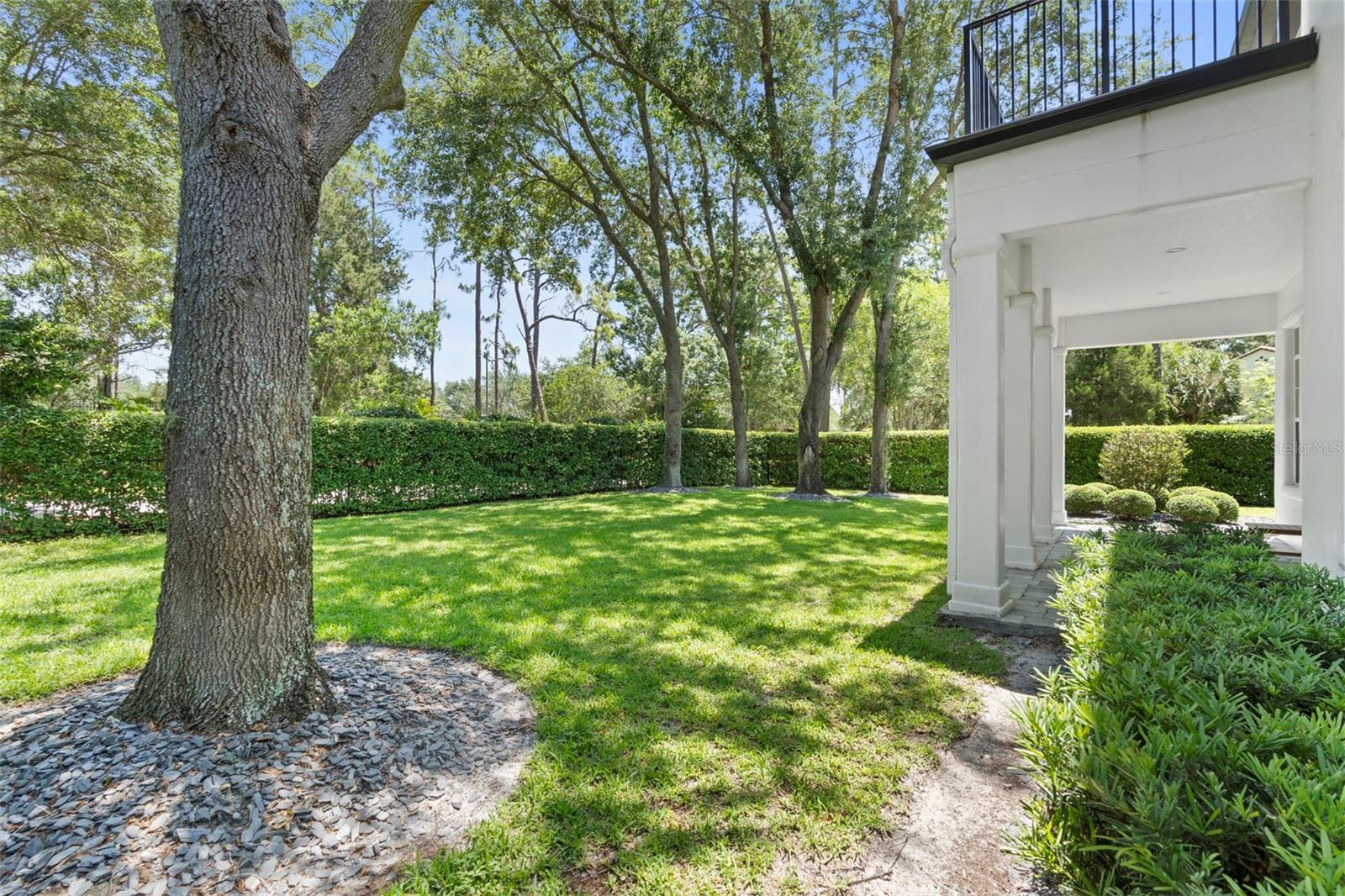Listing photo id 8 for 9799 Covent Garden Drive