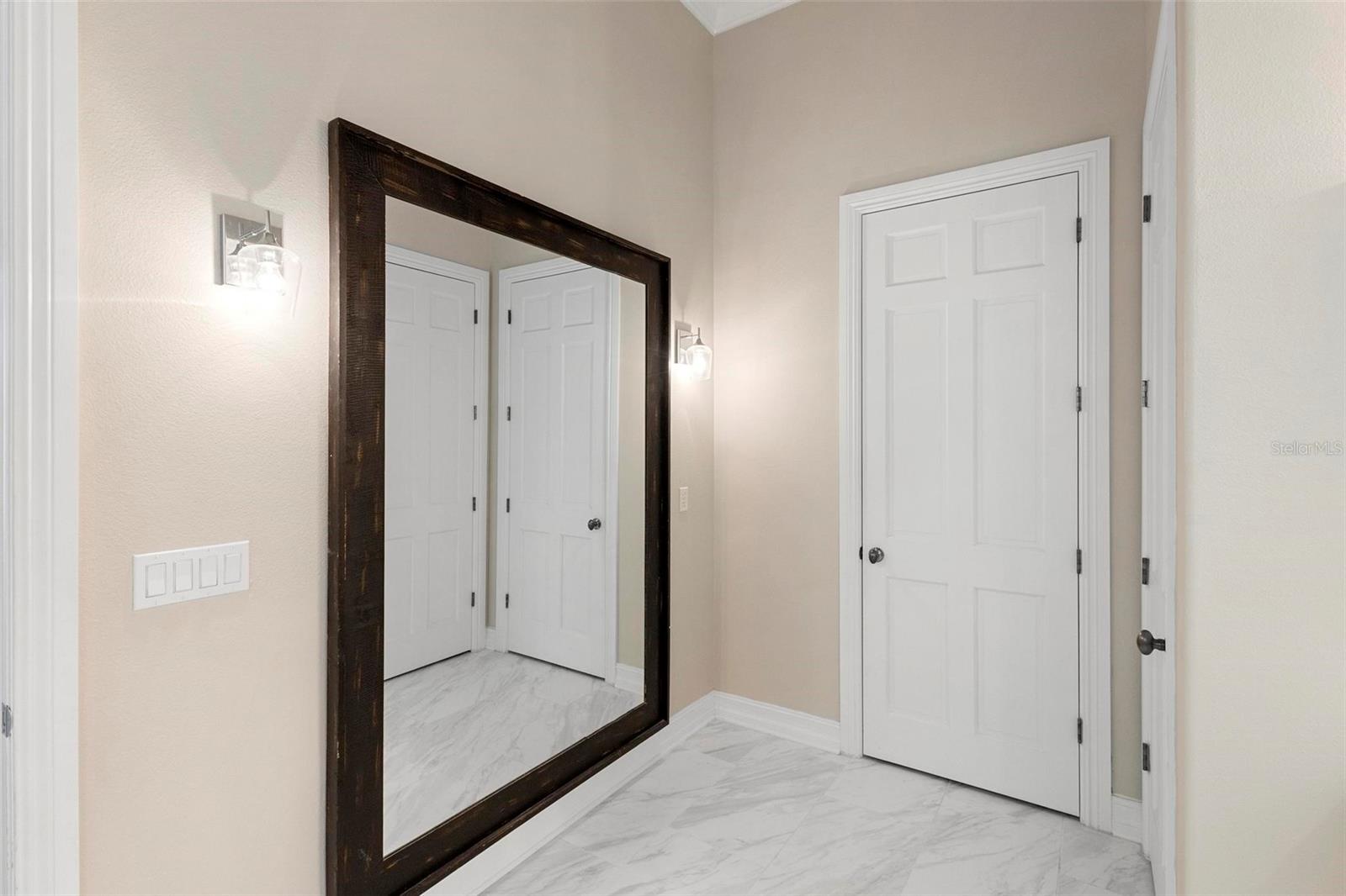 Listing photo id 26 for 9799 Covent Garden Drive