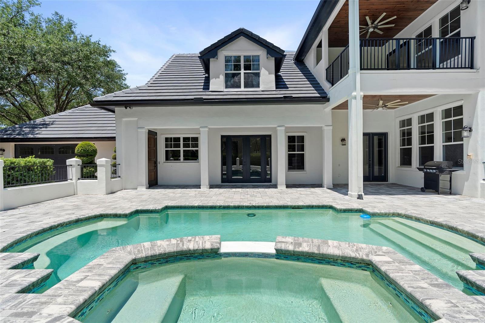 Listing photo id 1 for 9799 Covent Garden Drive