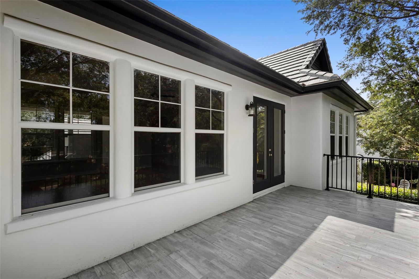 Listing photo id 50 for 9799 Covent Garden Drive