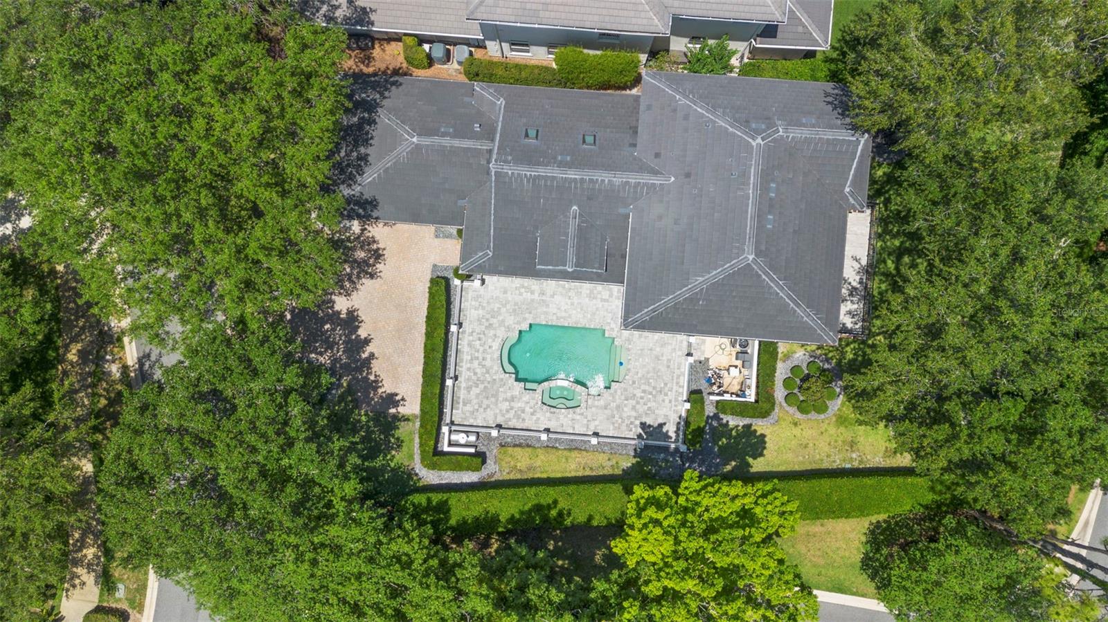 Listing photo id 59 for 9799 Covent Garden Drive