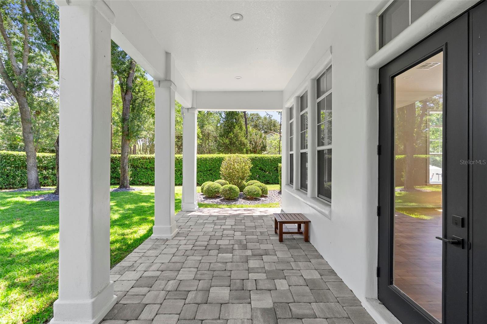Listing photo id 5 for 9799 Covent Garden Drive