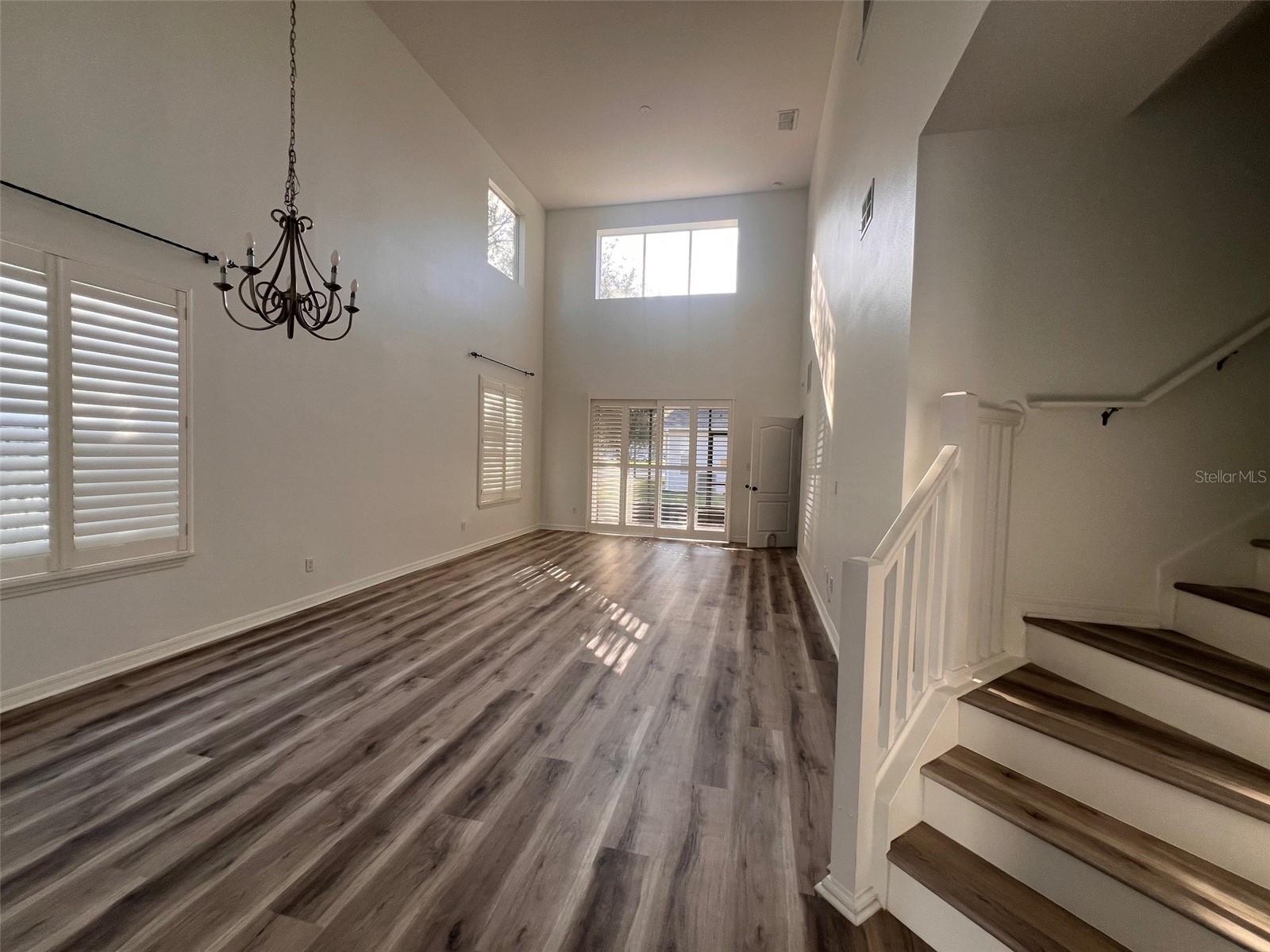 Image 4 of 12 For 75 Chippendale Terrace