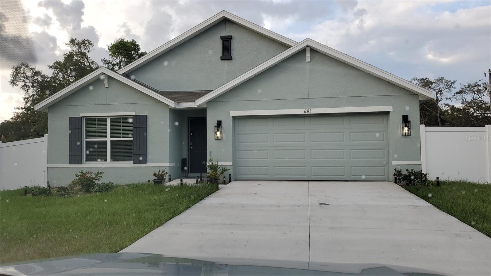 Listing Details for 6315 Hillview Road, SPRING HILL, FL 34606