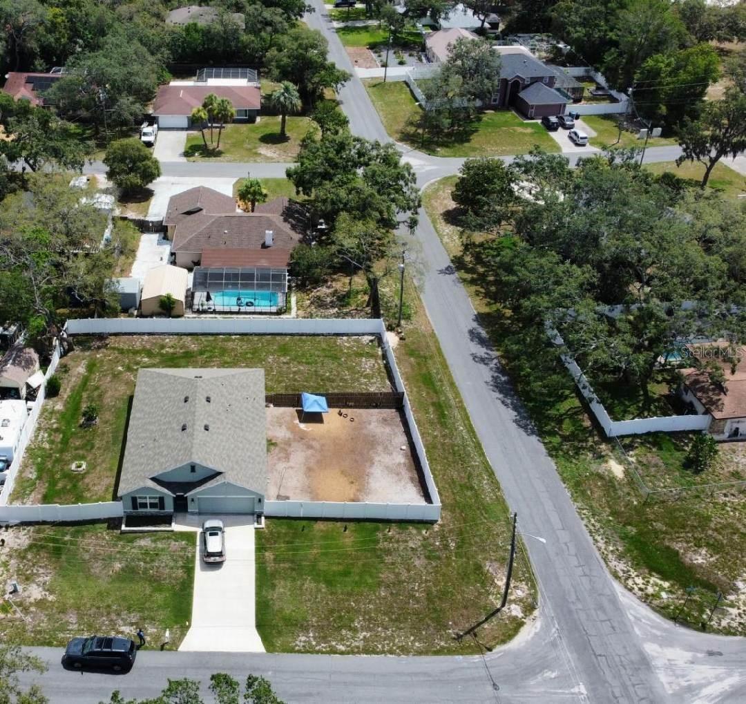 Listing photo id 3 for 6315 Hillview Road