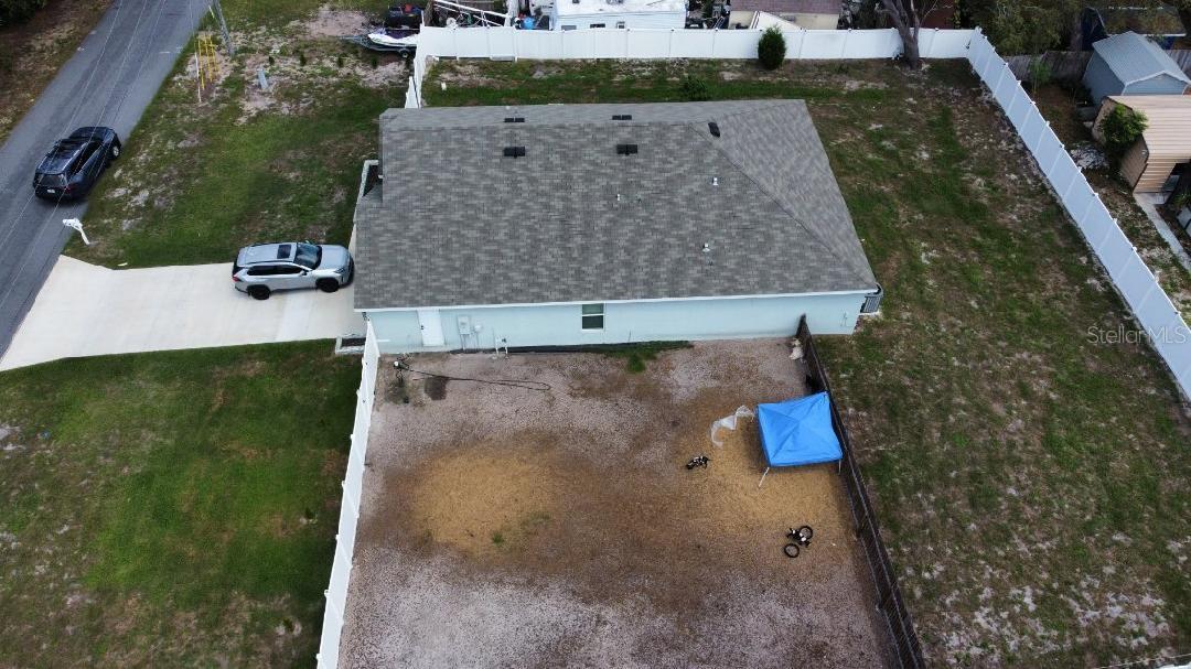 Listing photo id 5 for 6315 Hillview Road