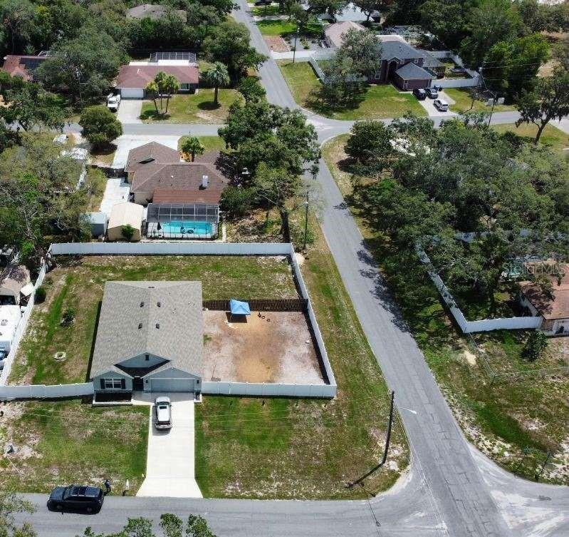 Listing photo id 7 for 6315 Hillview Road