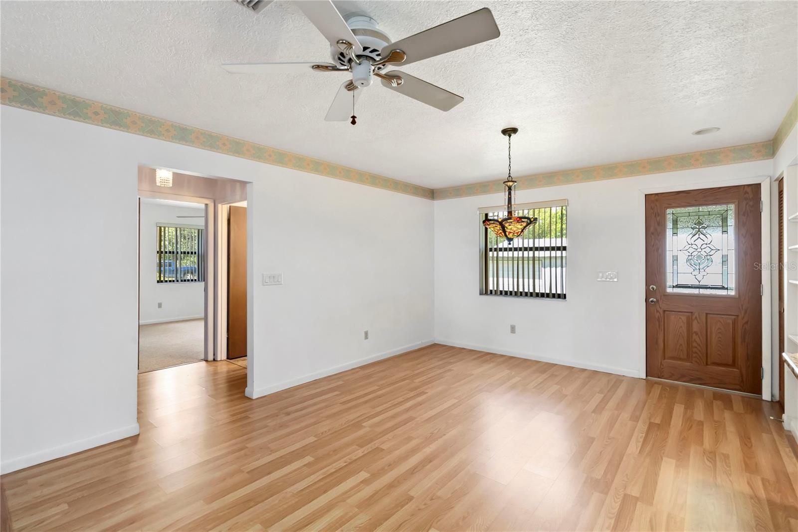 Image 10 of 59 For 2740 Barker Road