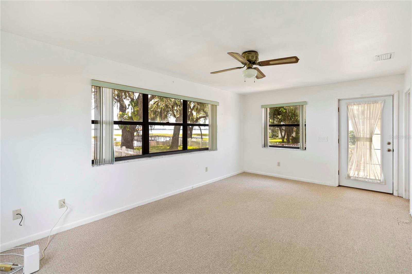 Image 24 of 59 For 2740 Barker Road