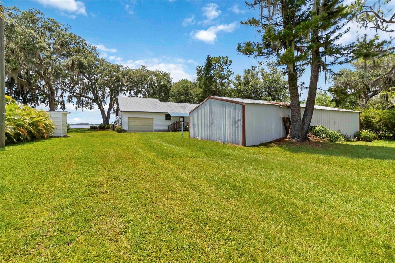 Image 37 of 59 For 2740 Barker Road