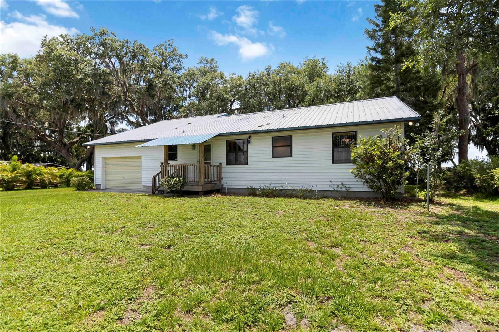 Image 5 of 59 For 2740 Barker Road