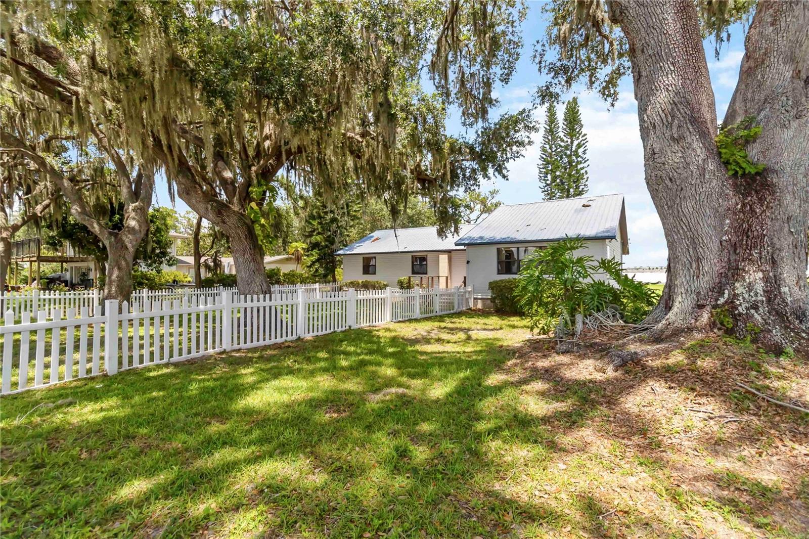 Image 55 of 59 For 2740 Barker Road