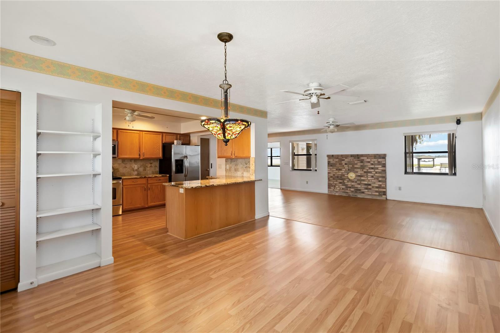 Image 7 of 59 For 2740 Barker Road