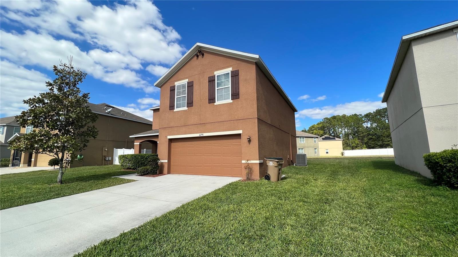 Image 2 of 35 For 16741 Citrus Parkway