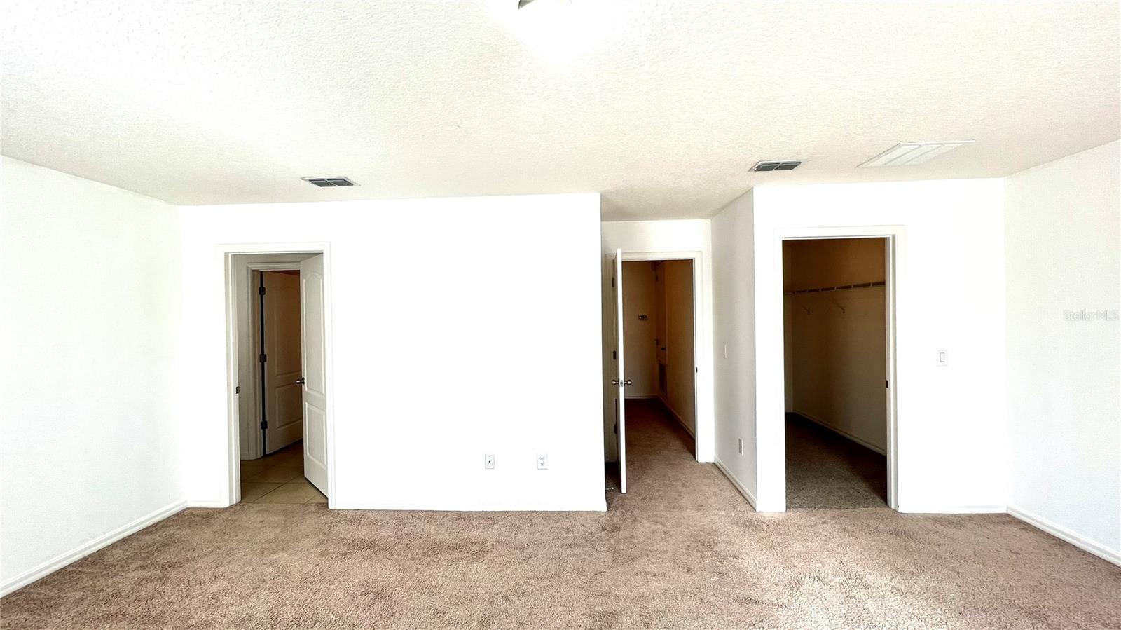 Image 21 of 35 For 16741 Citrus Parkway
