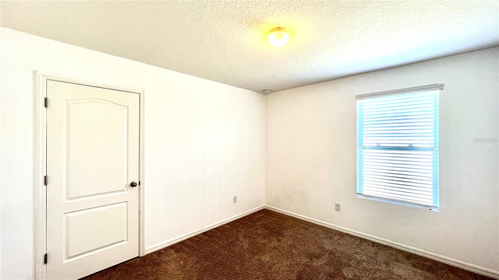 Image 28 of 35 For 16741 Citrus Parkway