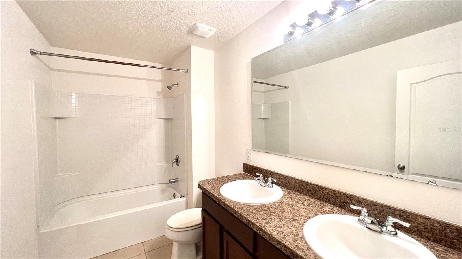 Image 30 of 35 For 16741 Citrus Parkway