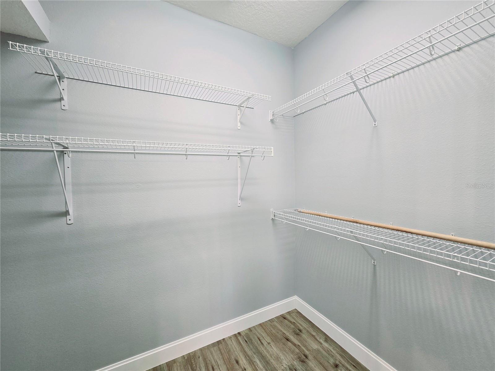 Image 18 of 37 For 2312 Twickingham Court